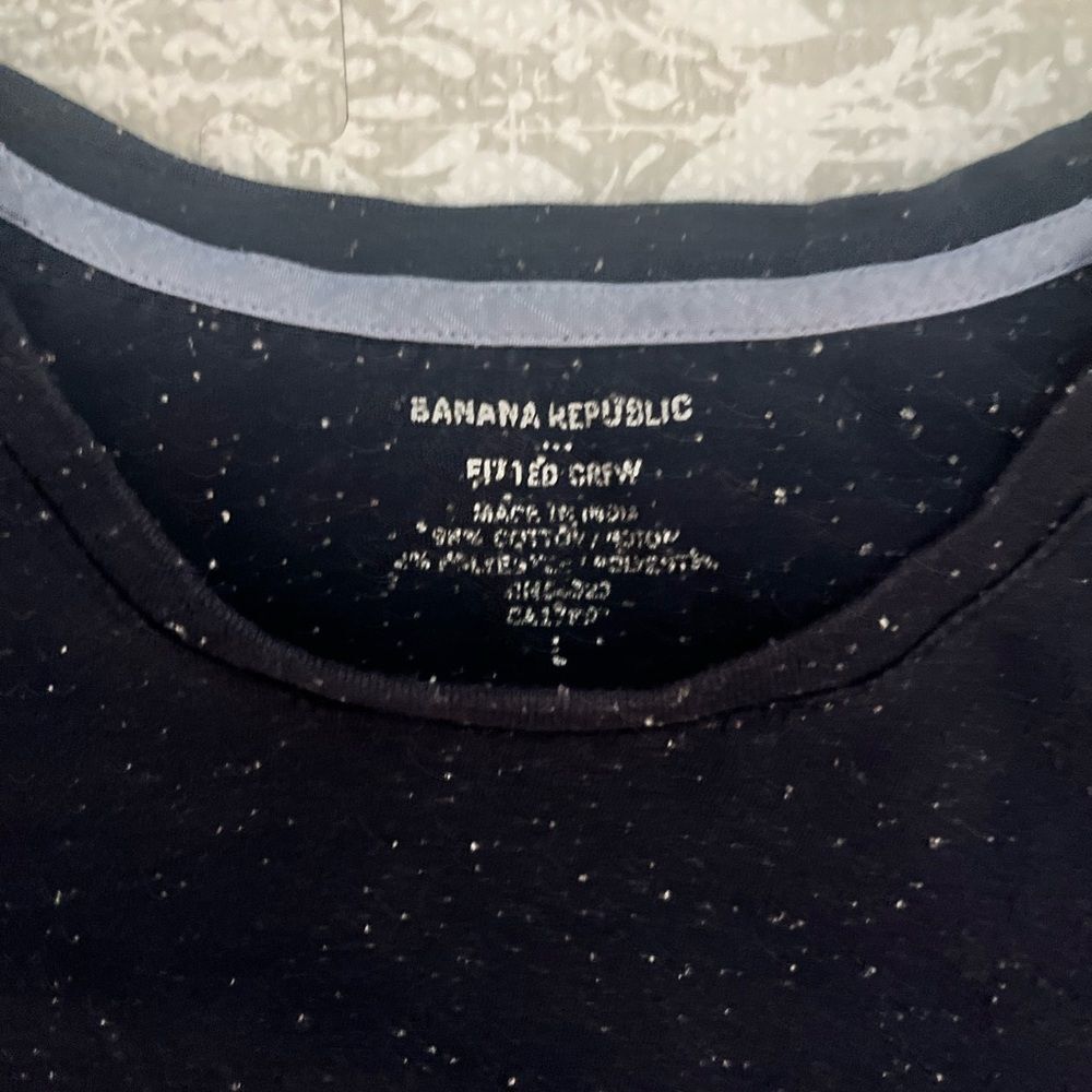 Banana Republic Black Speckled Crewneck Short Sleeve Tee - Picture 2 of 4